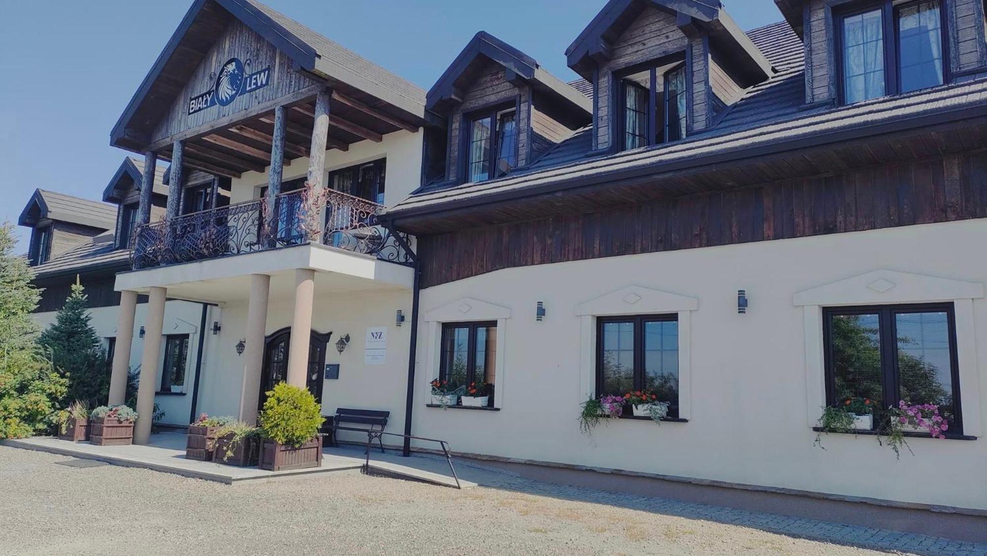 مبيت وإفطار Wojciechow  Osrodek Bialy Lew المظهر الخارجي الصورة